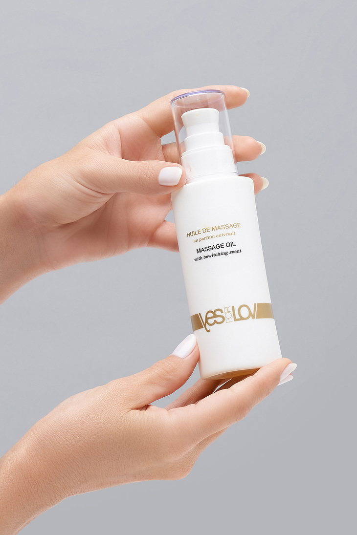 Массажное масло YESforLOV BEWITCHING MASSAGE OIL, 100 мл