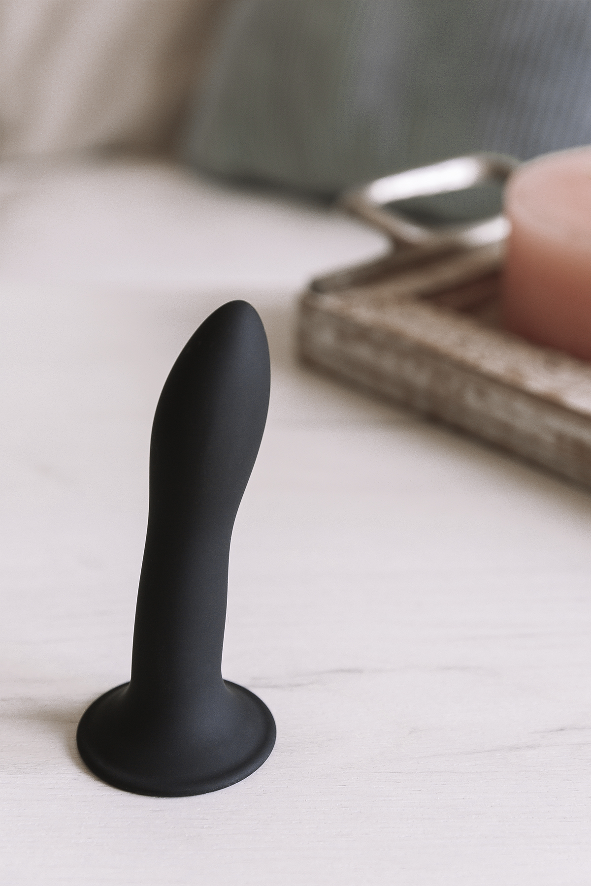 Небольшой дилдо на присоске с двойной плотностью Hitsens S05 Black ADRIEN LASTIC DILDO DUAL DENSITY