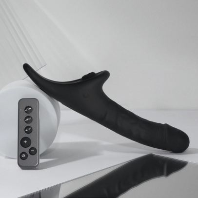 Фаллоимитатор Strap-on-me MULTI ORGASM REALISTIC DILDO с стимуляцией клитора и вибрацией L, черный